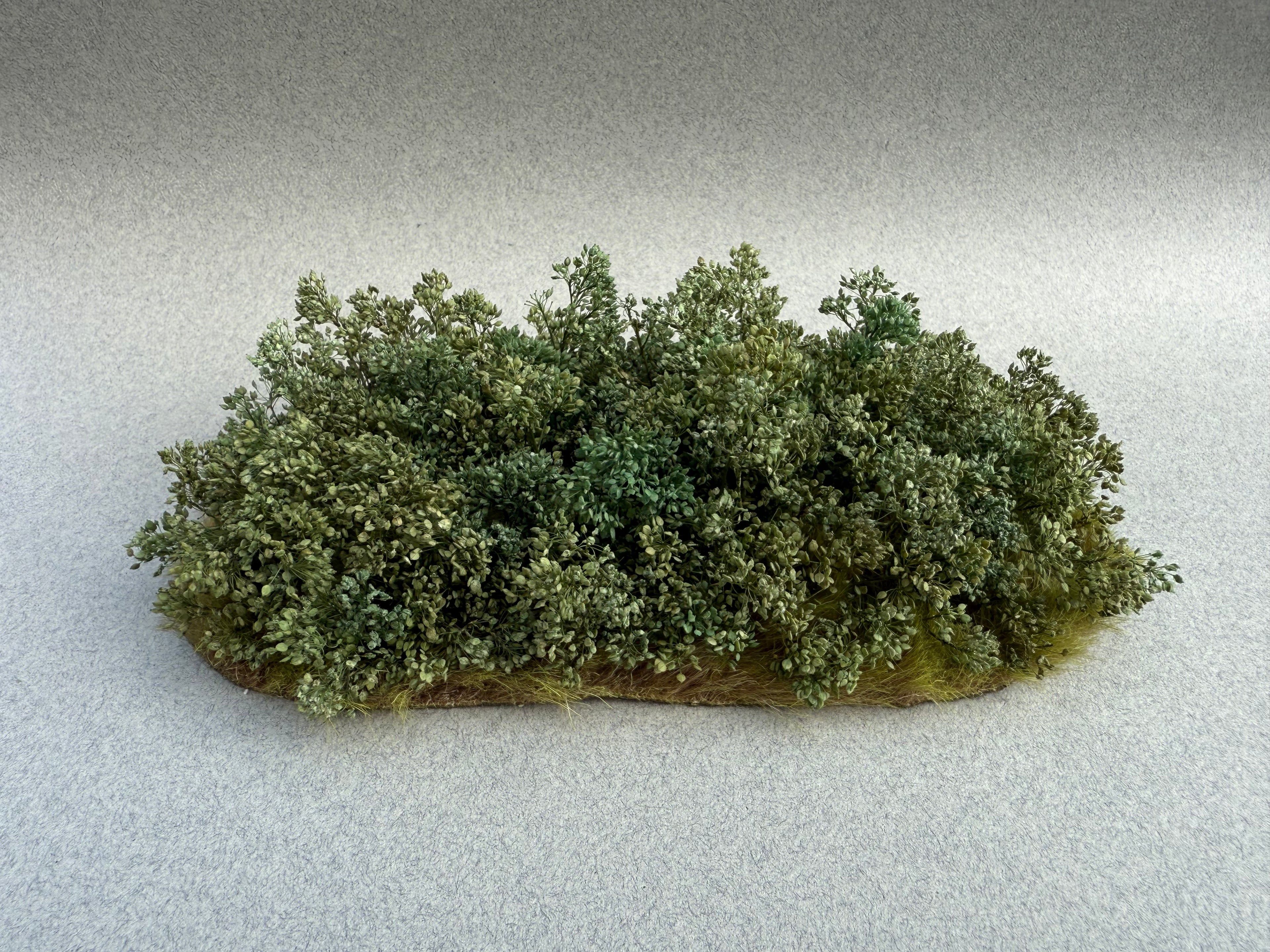 Medium Green Bush Scenic Element